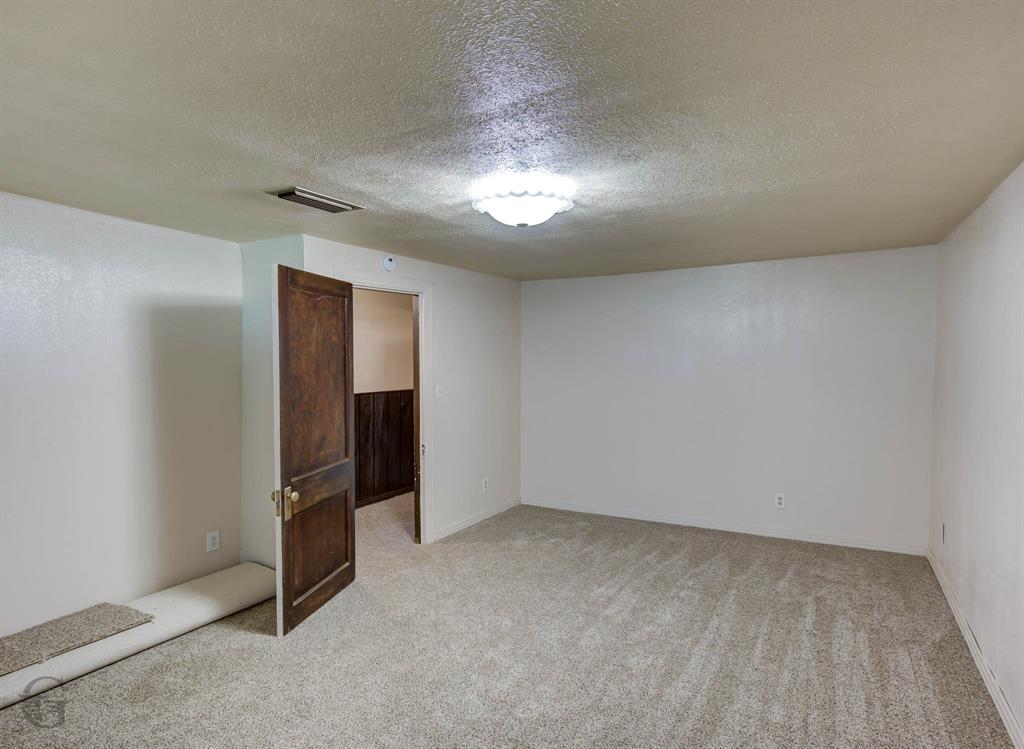 913 Pine Hill Road Property Photo 14