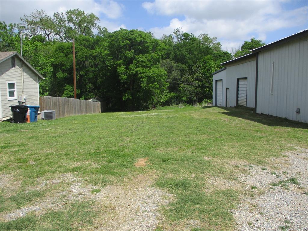 107 W Day Street 2 Property Photo 2