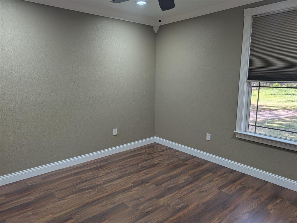 21855 S Fm 148 Property Photo 17