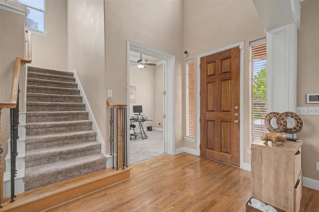 15606 Fox Meadow Lane Property Photo 4