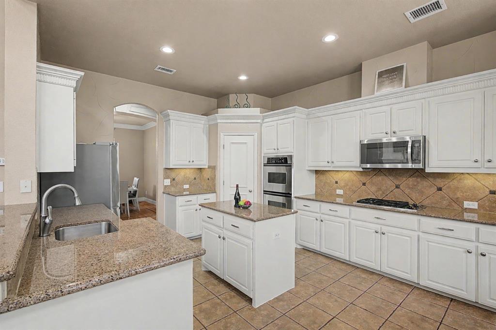 15606 Fox Meadow Lane Property Photo 9