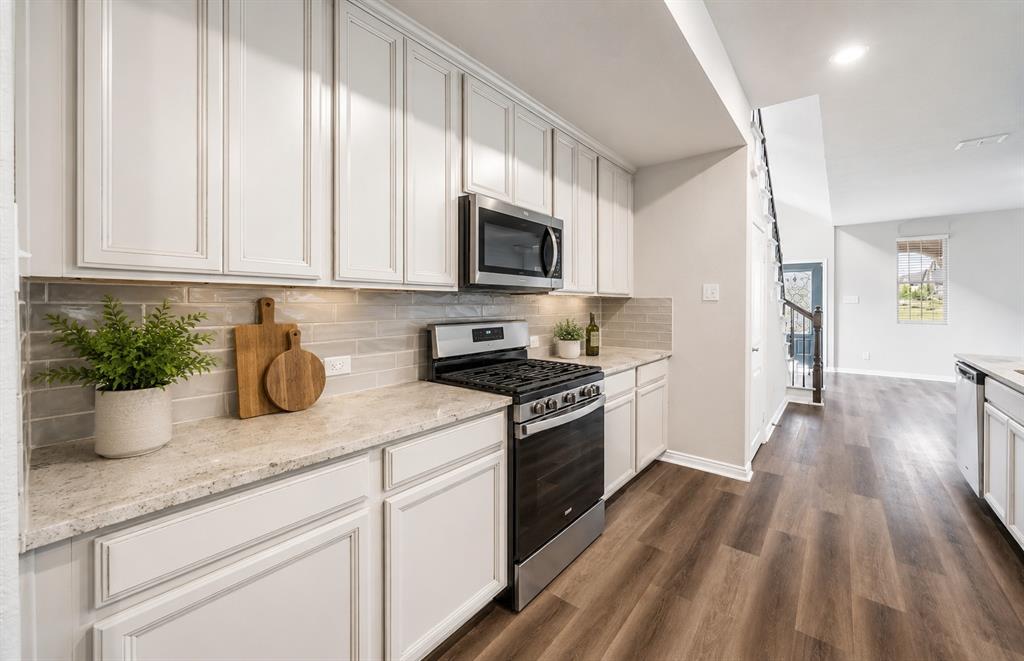 7803 Norway Mews Property Photo 6