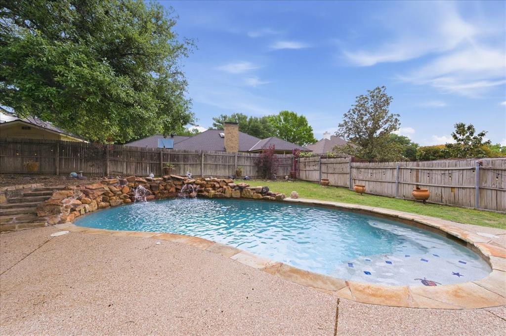 8325 Crosswind Drive Property Photo 23
