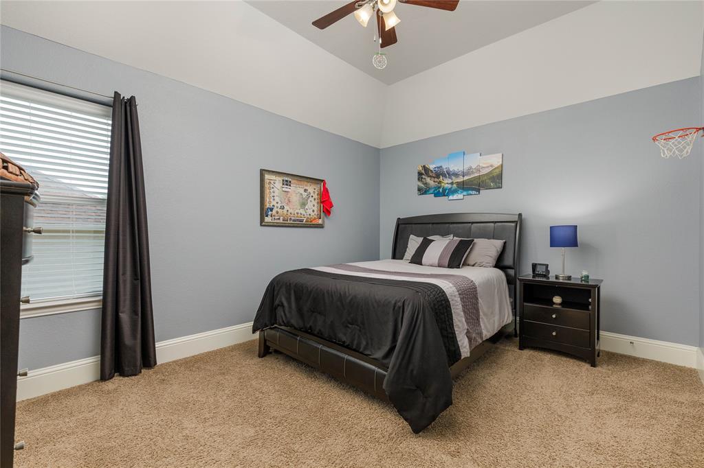 13888 Eleanor Avenue Property Photo 18