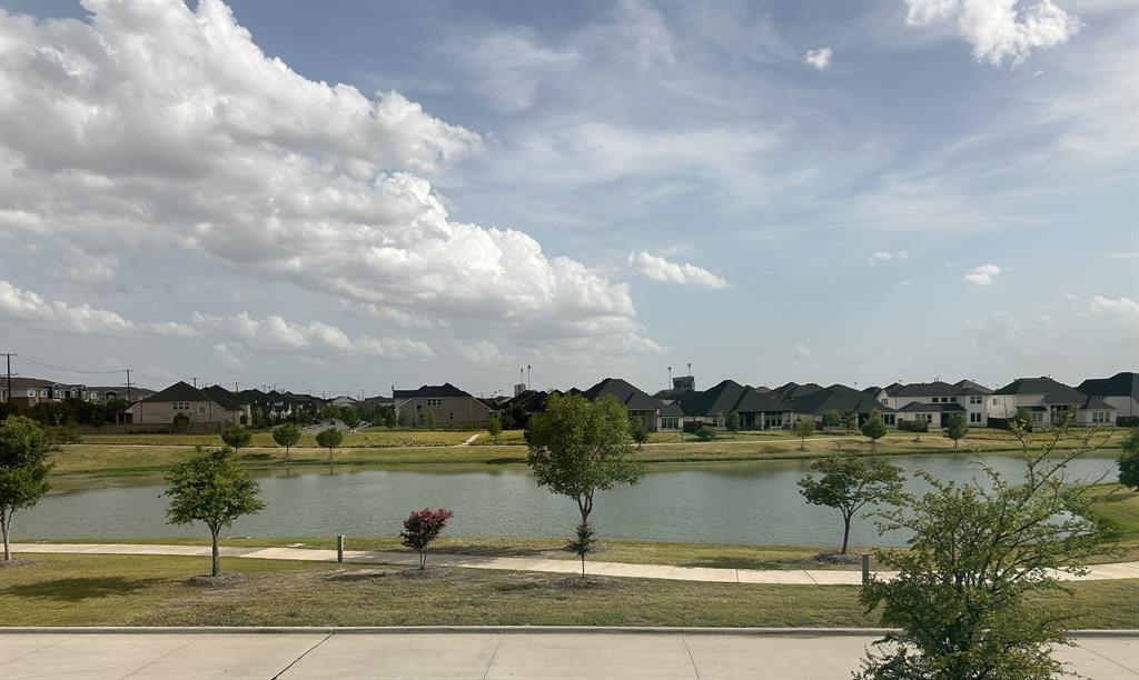 1319 Bridgewater Boulevard Property Photo 3