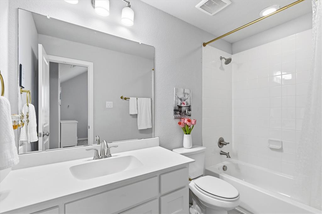 1319 Bridgewater Boulevard Property Photo 33