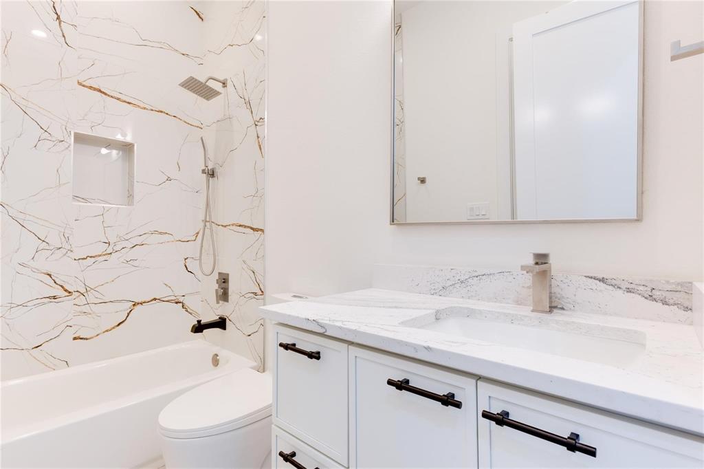 4206 Cabell Drive Property Photo 17
