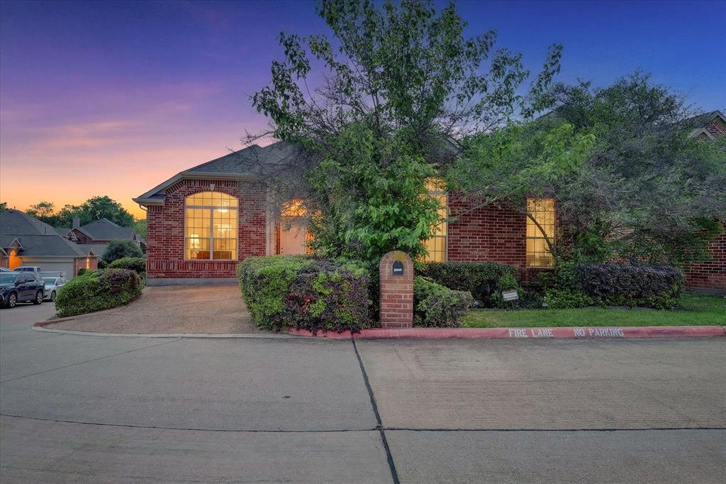 3304 Landhope Circle