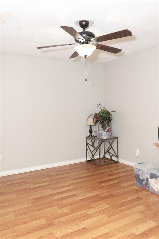9421 Leaside Way Property Photo 20
