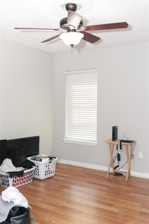 9421 Leaside Way Property Photo 21