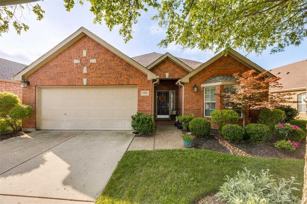 1304 Quaker Drive Property Photo 1