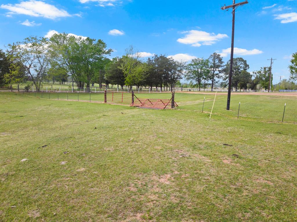 1018 County Road 4287 Property Photo 33