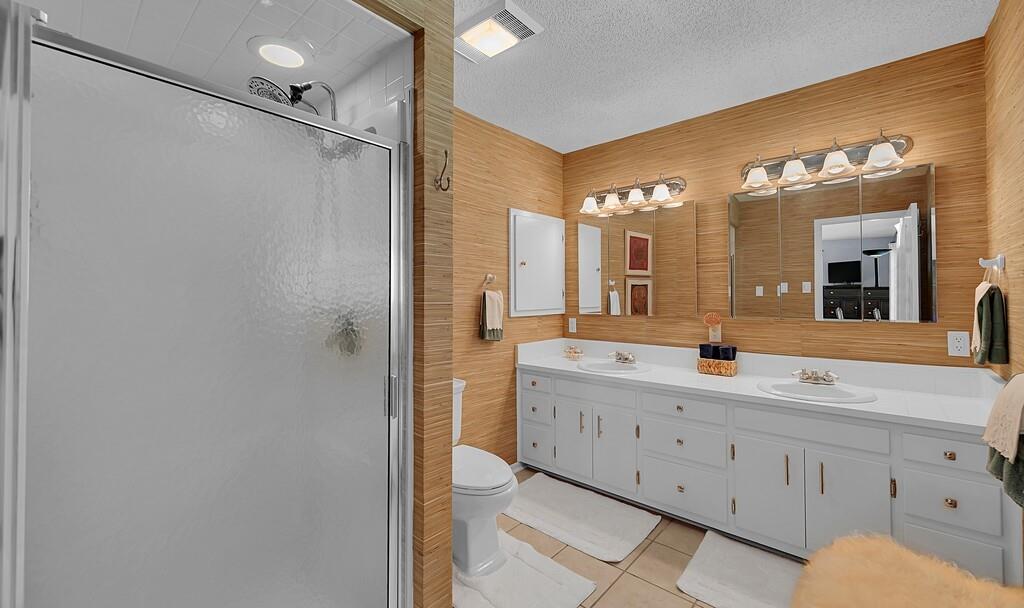 209 County Road 1764 Property Photo 23
