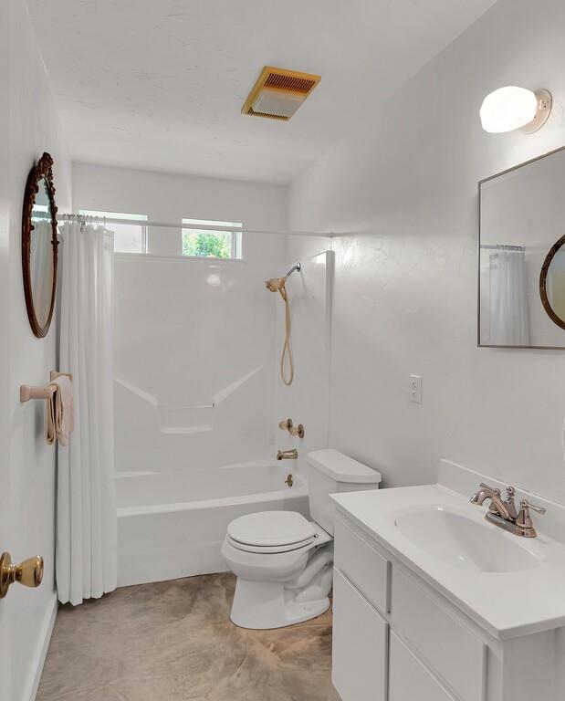 209 County Road 1764 Property Photo 32