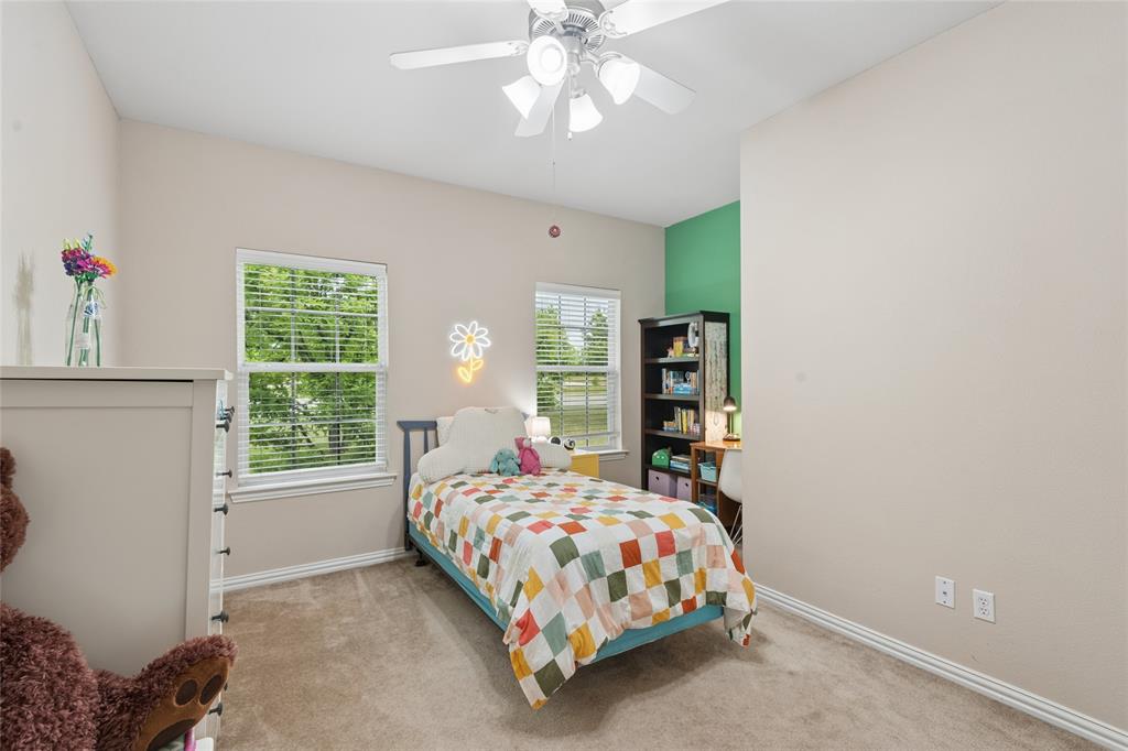 6204 Crescent Street Property Photo 22