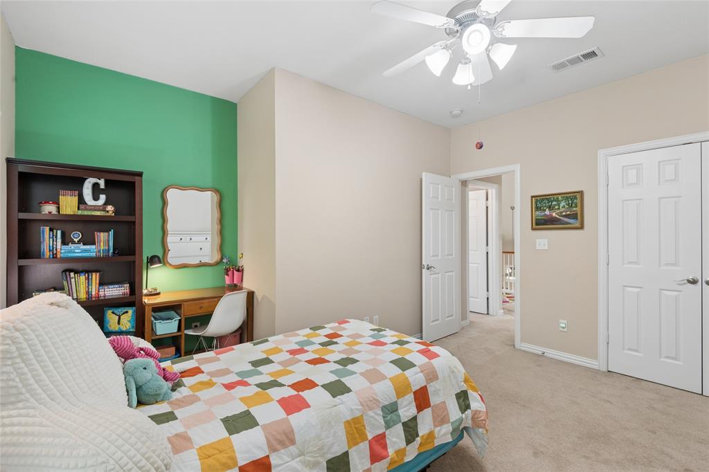 6204 Crescent Street Property Photo 23