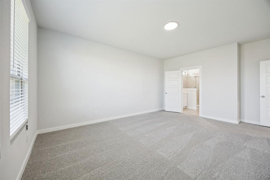 3914 Somerville Drive Property Photo 16