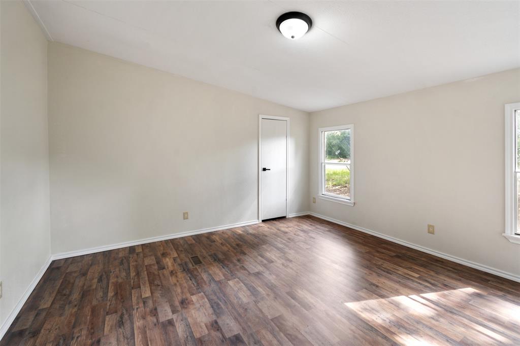 102 Lakewood Drive Property Photo 21