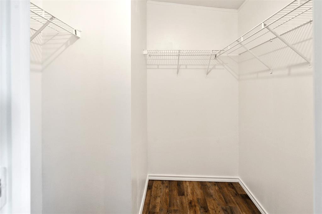 102 Lakewood Drive Property Photo 22