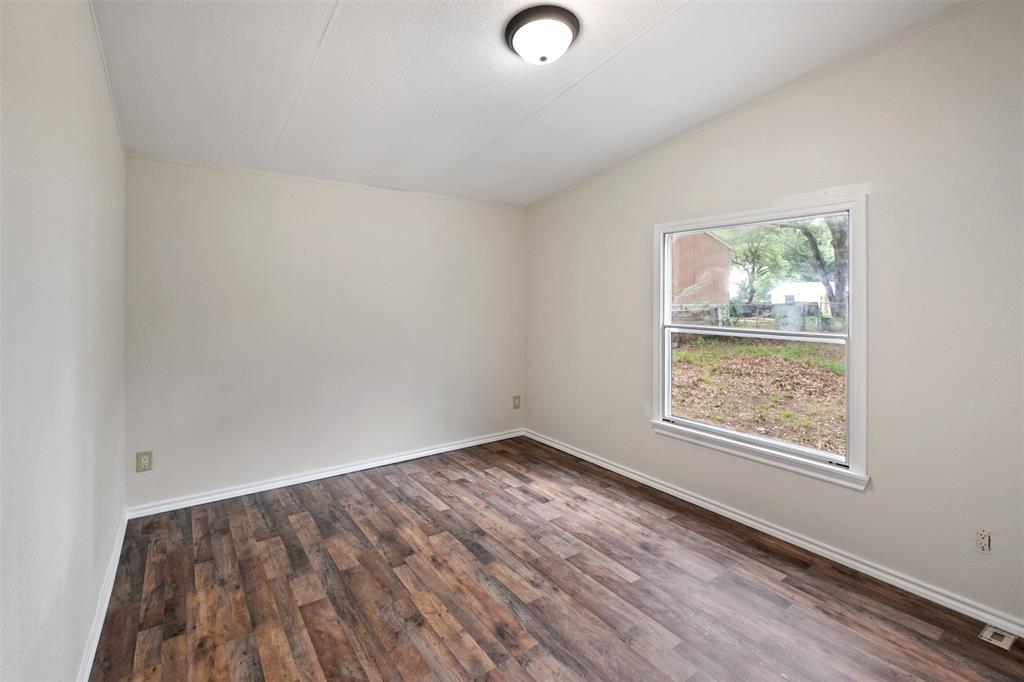 102 Lakewood Drive Property Photo 25