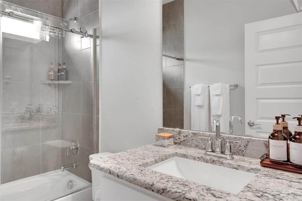 1121 Marc Place Property Photo 23