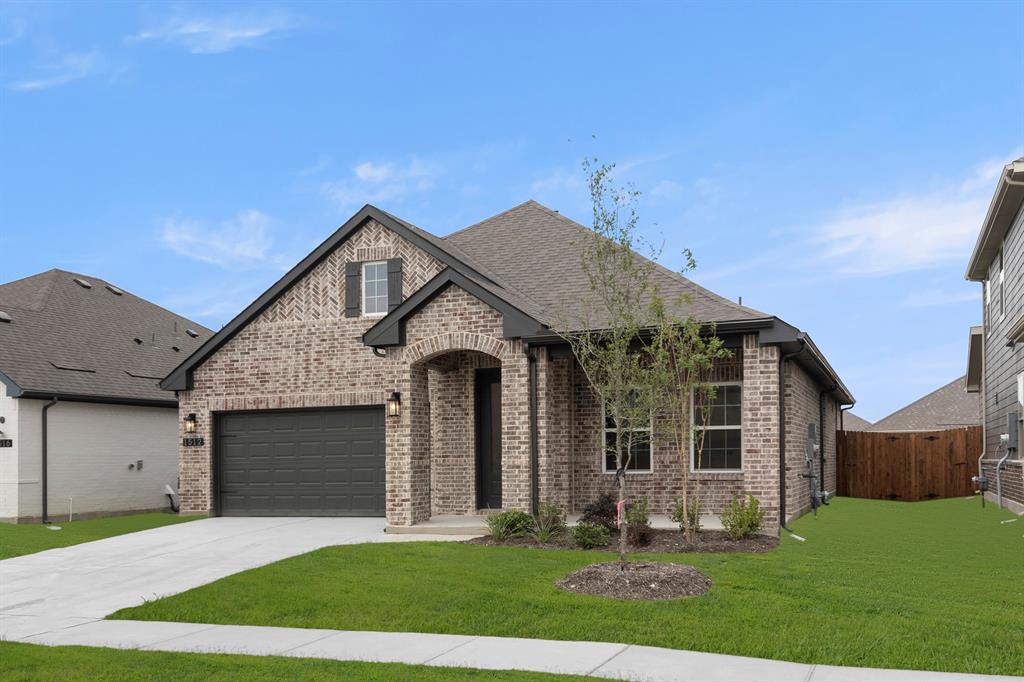 1512 Eagle Meadow Trail Property Photo 2