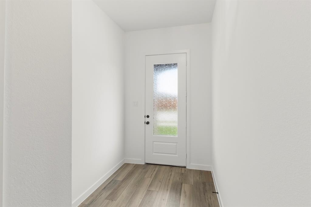 1512 Eagle Meadow Trail Property Photo 4