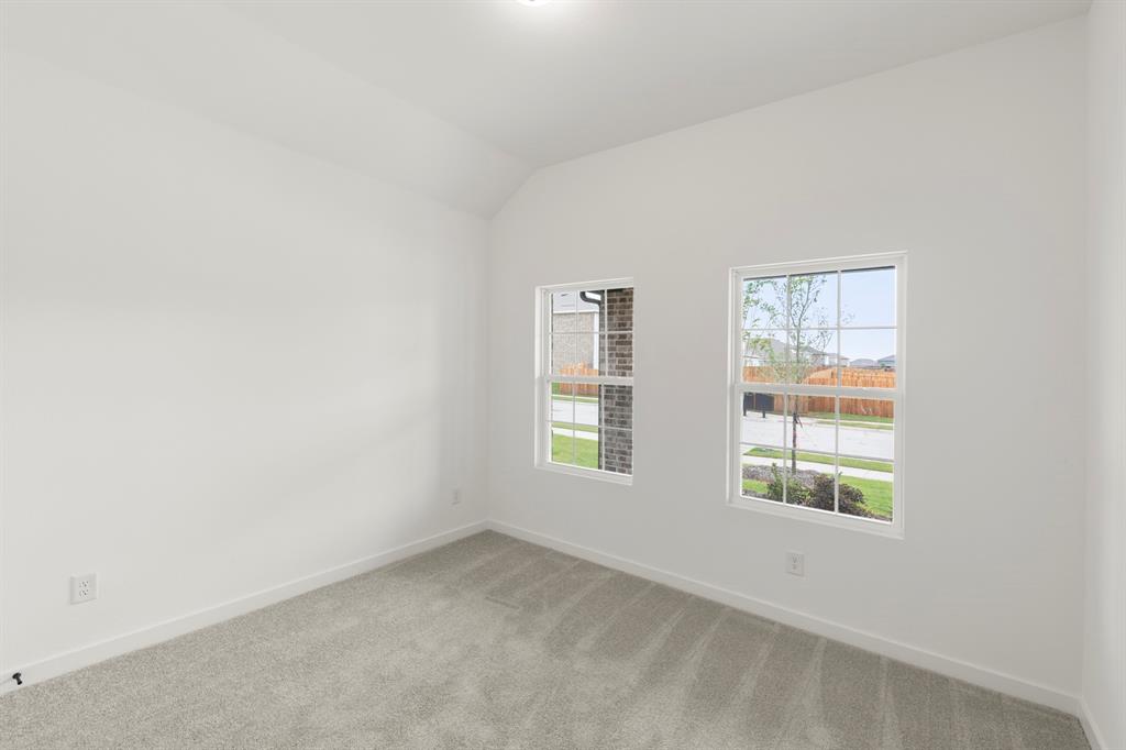 1512 Eagle Meadow Trail Property Photo 7