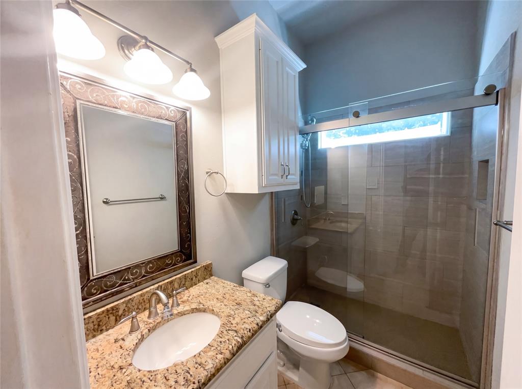 2400 Creekview Drive Property Photo 15