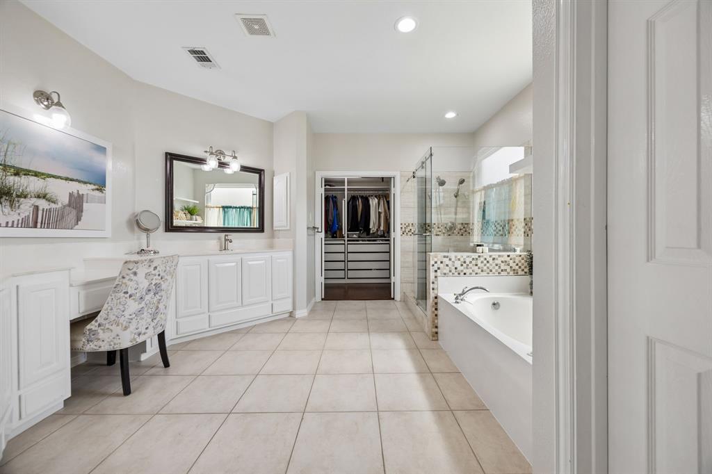 706 Furman Court Property Photo 18