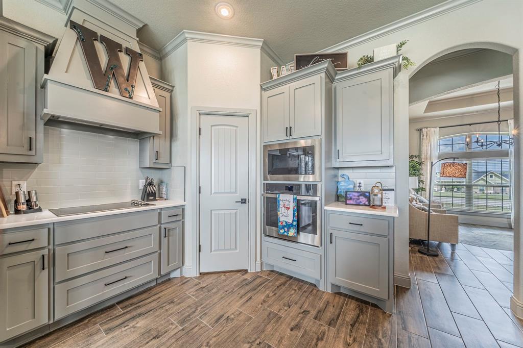 1072 Uplift Drive Property Photo 7