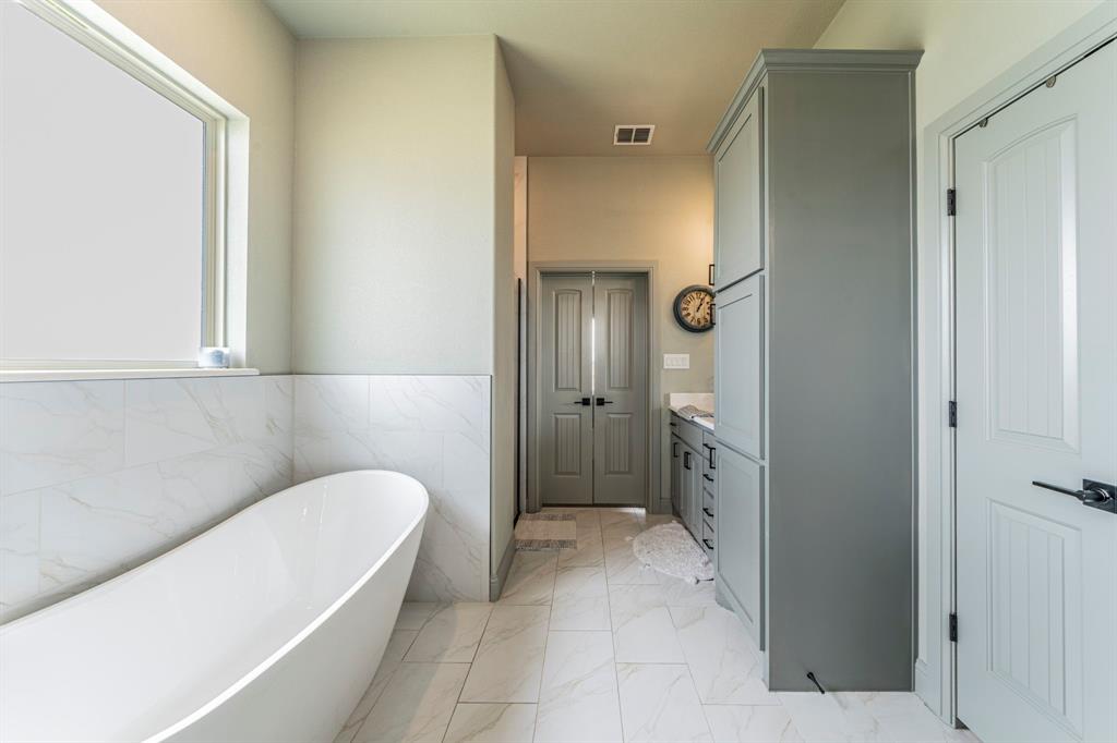 1072 Uplift Drive Property Photo 15