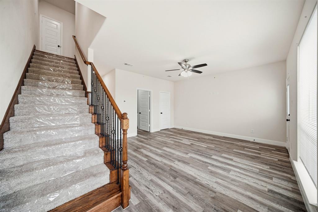 1609 Mignon Drive Property Photo 5