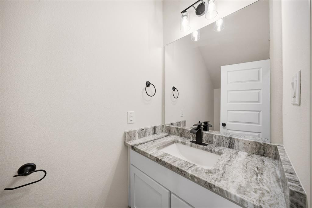 1609 Mignon Drive Property Photo 9