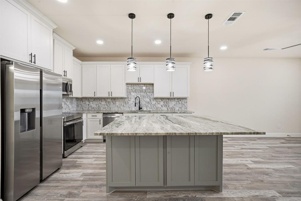 1609 Mignon Drive Property Photo 10