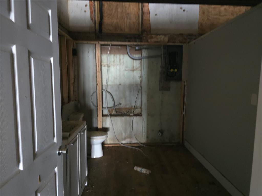 100 Webb Street Property Photo 10