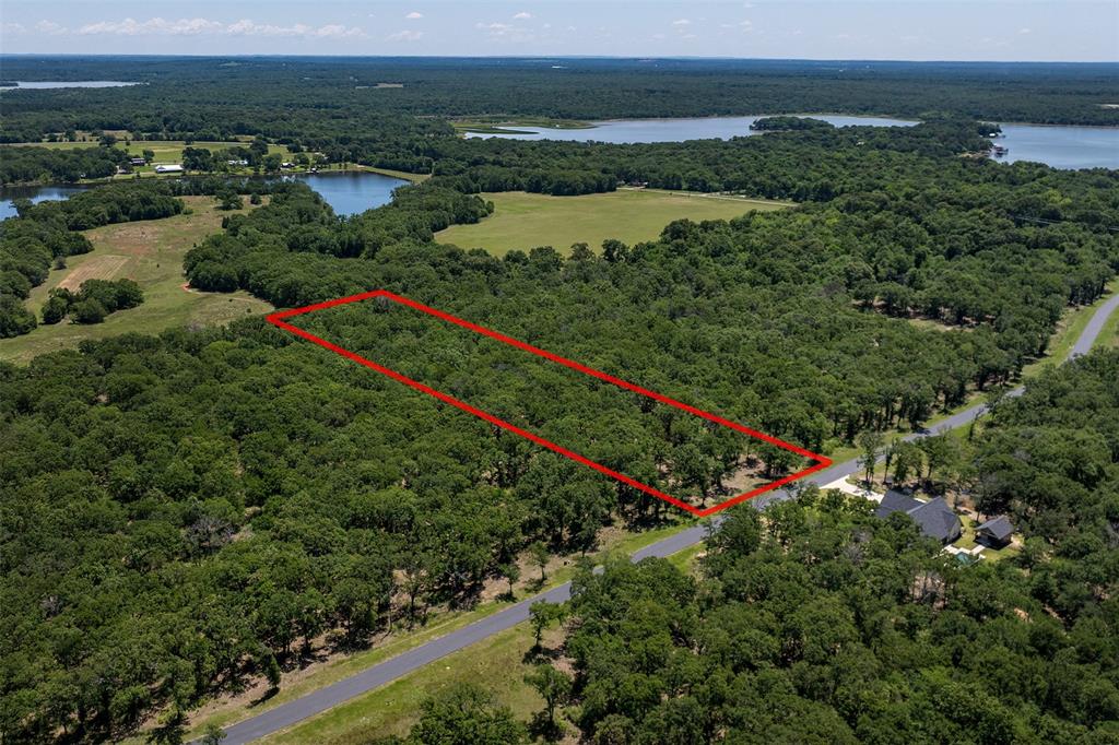 6936 Lakeshore Way Property Photo 3