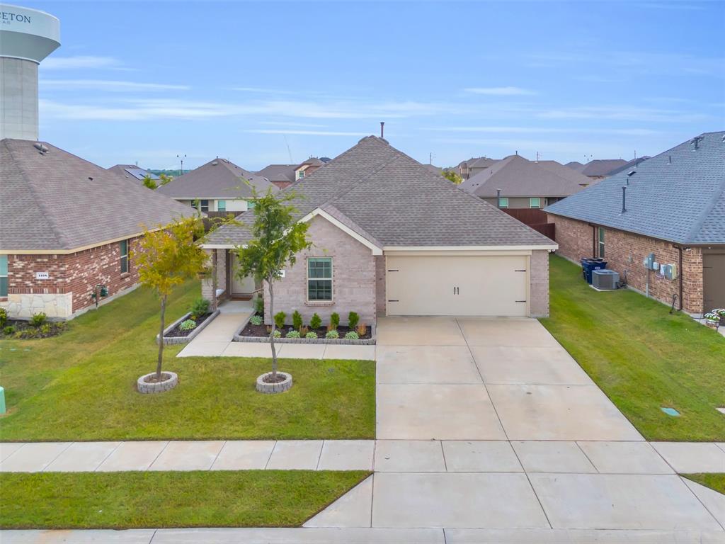 1106 Honey Maple Street
