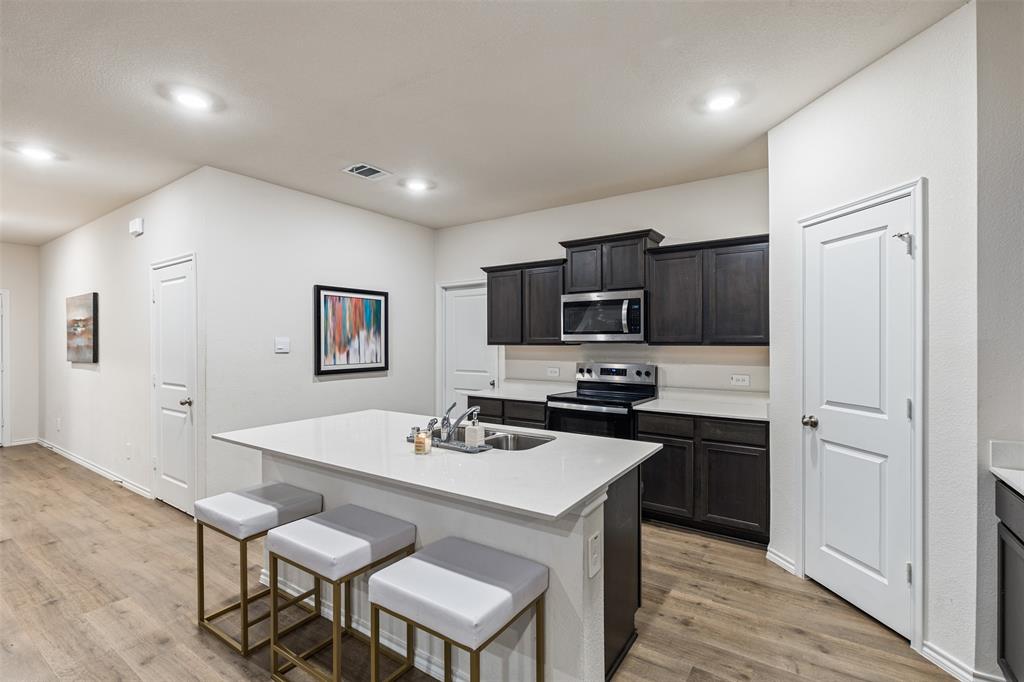 13041 Dawson Drive Property Photo 11