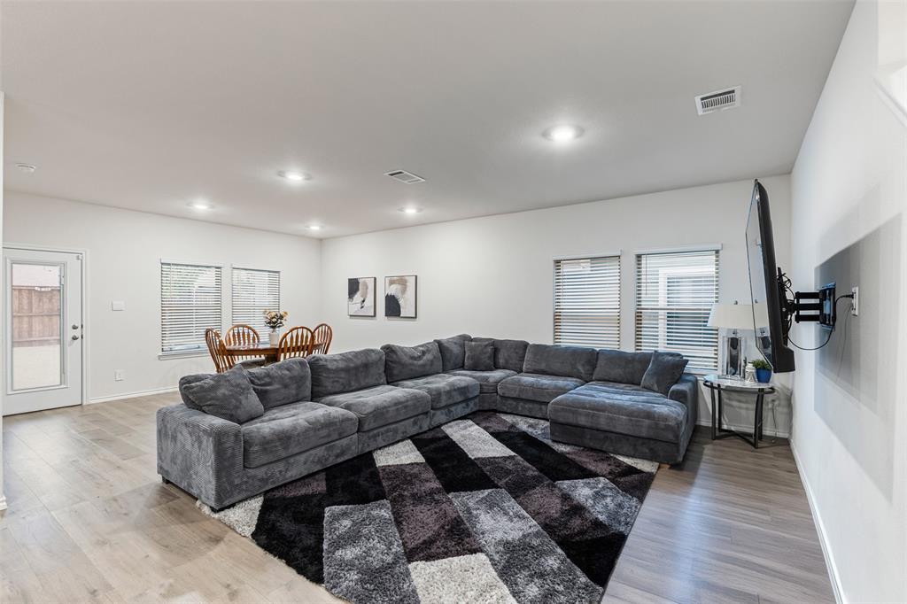 13041 Dawson Drive Property Photo 13