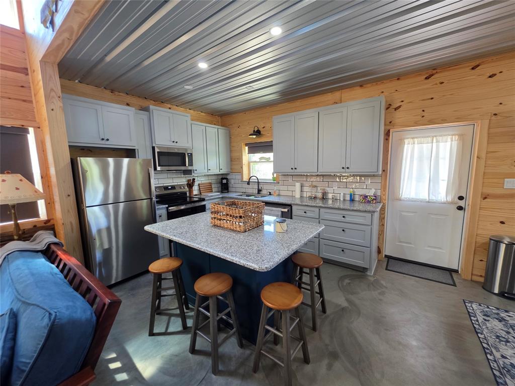 3925 County Road 216 Property Photo 11