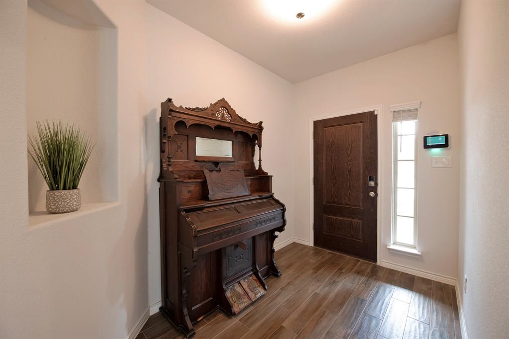 3076 Maverick Drive Property Photo 6