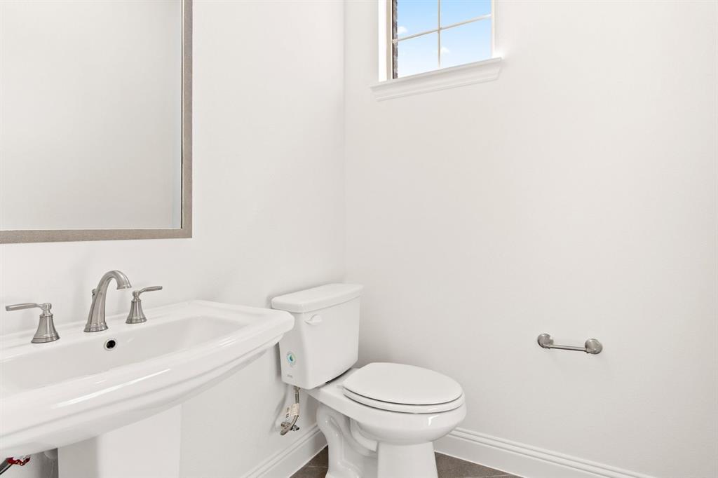 1200 Armstrong Property Photo 30