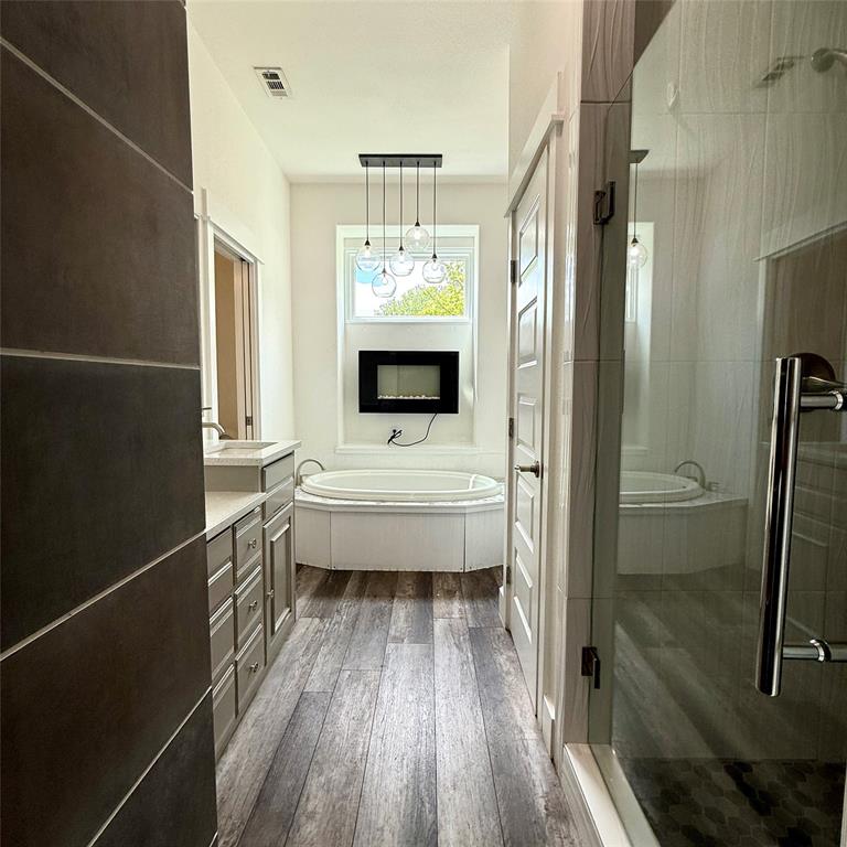 633 Rose Garden Drive 3 Property Photo 10