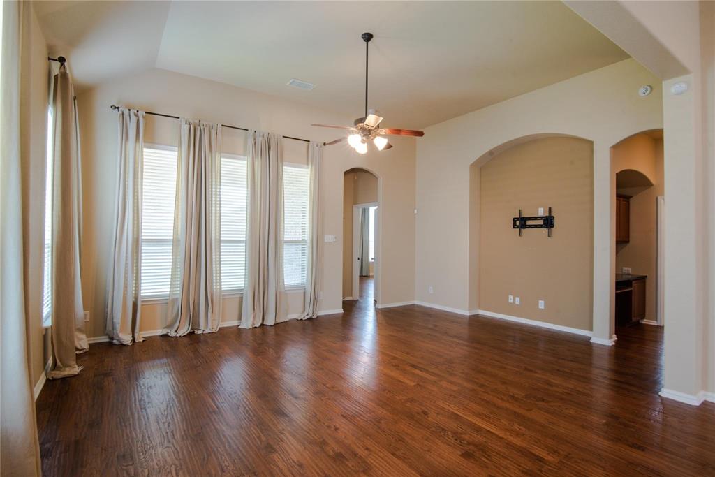 5112 Sweetgum Court Property Photo 6