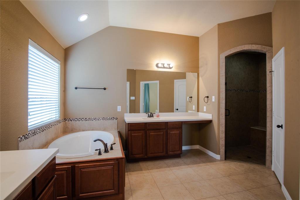 5112 Sweetgum Court Property Photo 10