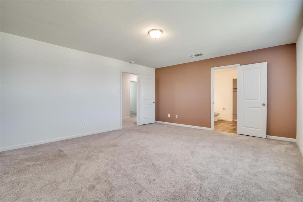 731 Yorkshire Drive Property Photo 25