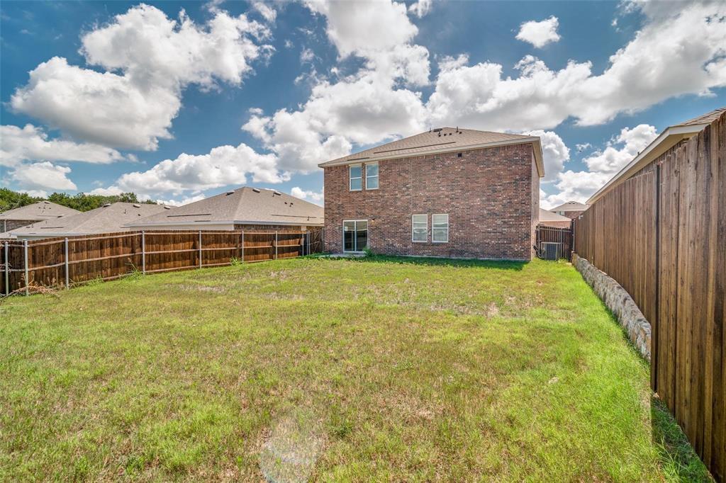 731 Yorkshire Drive Property Photo 32
