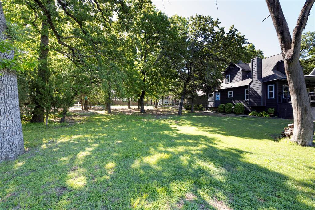 1032 Shoreline Drive Property Photo 2
