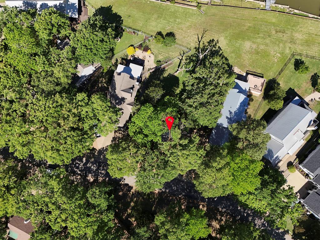 1032 Shoreline Drive Property Photo 11